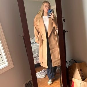 Meet your Posher, Girl reads